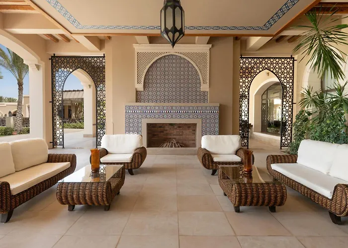 Jaz Oriental, Almaza Bay